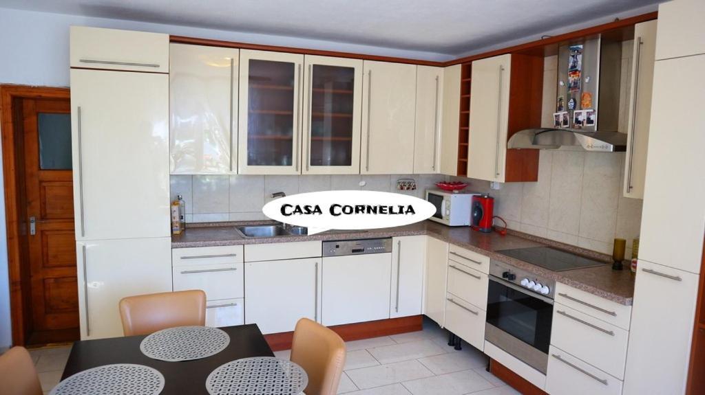 Готель Casa Cornelia Бран Екстер'єр фото
