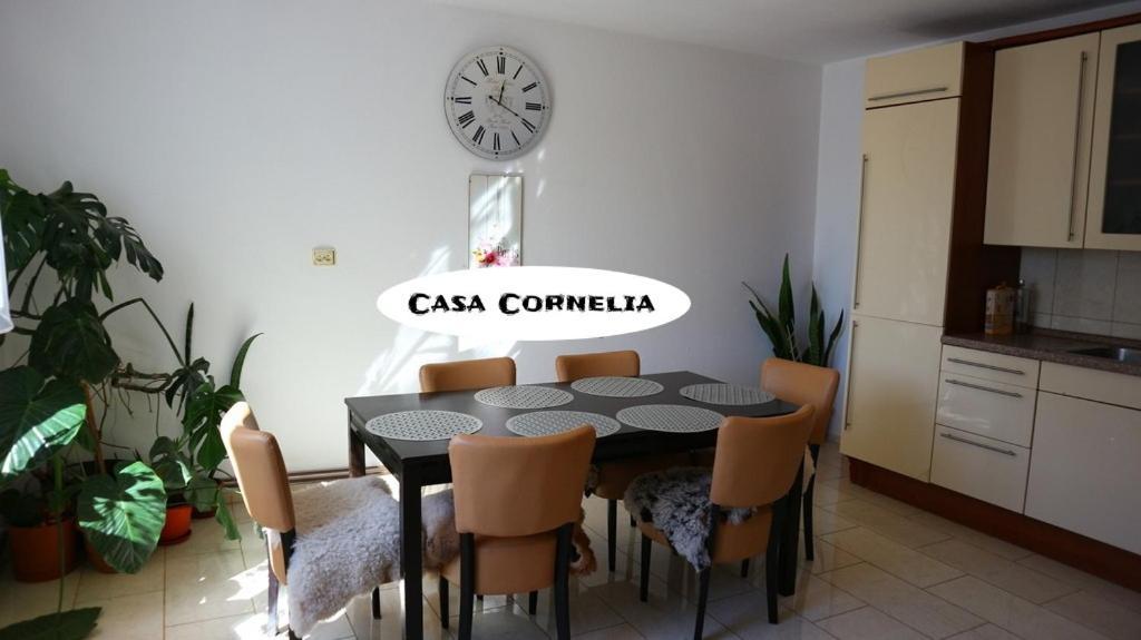 Готель Casa Cornelia Бран Екстер'єр фото